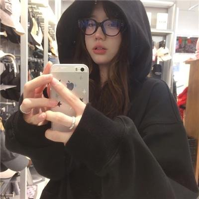 艾米丽·布莱尔的秘密